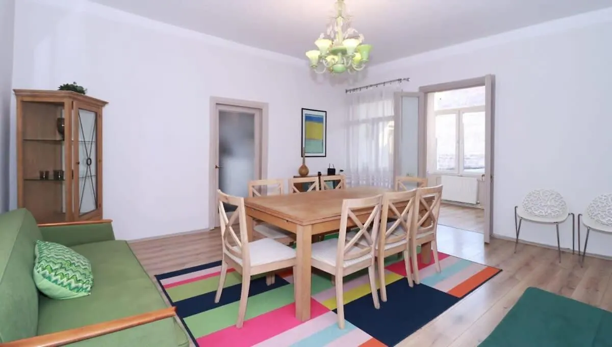Wehost Apartment Near Fabrika Τυφλίδα