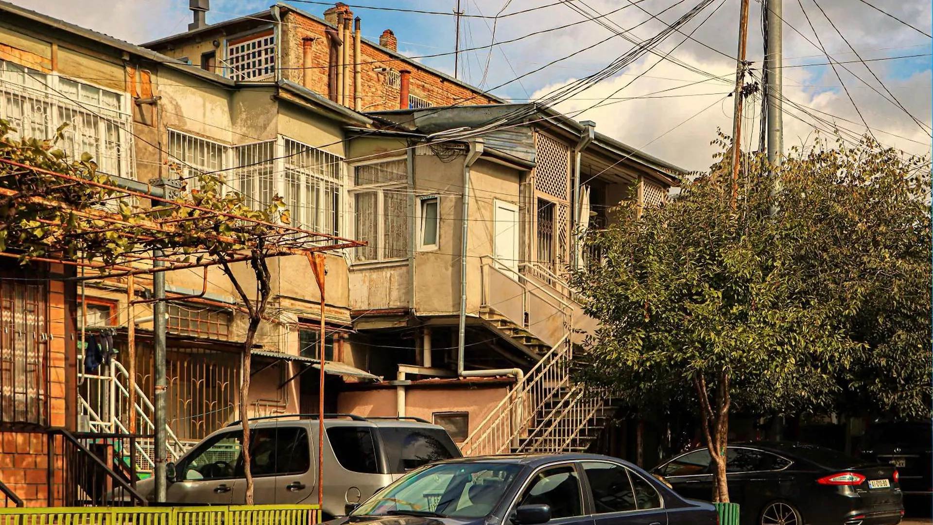 Wehost Apartment Near Fabrika Τυφλίδα